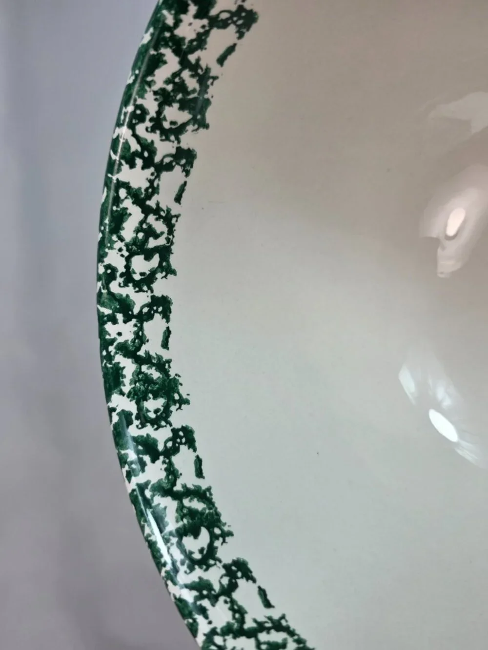 Furio Christmas Tree Mixing Bowl 7-inch Green Christmas Tree & Sponge Rim